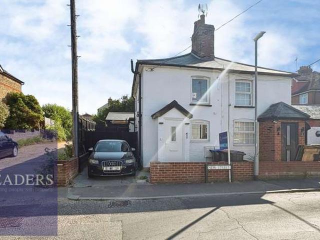 House for sale in Chipping Hill, Essex