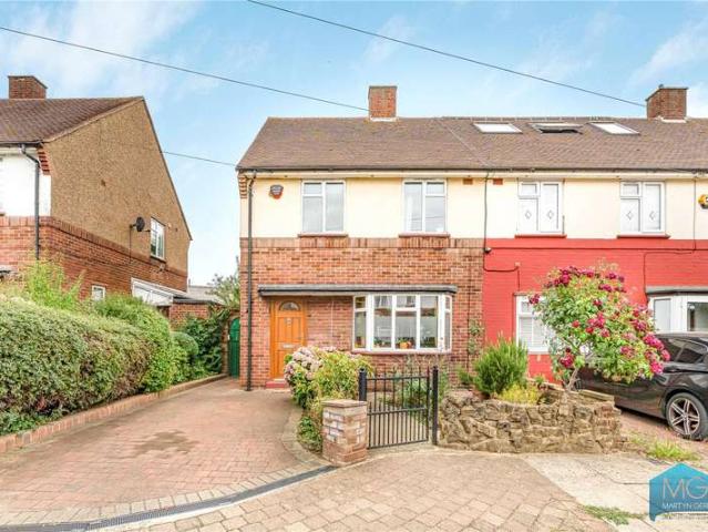 House for sale in Carterhatch, Greater London
