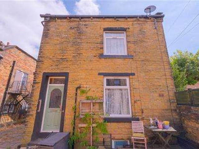 House for sale in Fountainhead, West Yorkshire