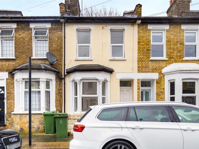 House for rent in London Borough of Newham, Greater London