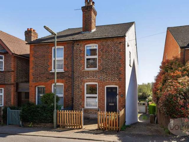 House for sale in Bellfields, Guildford
