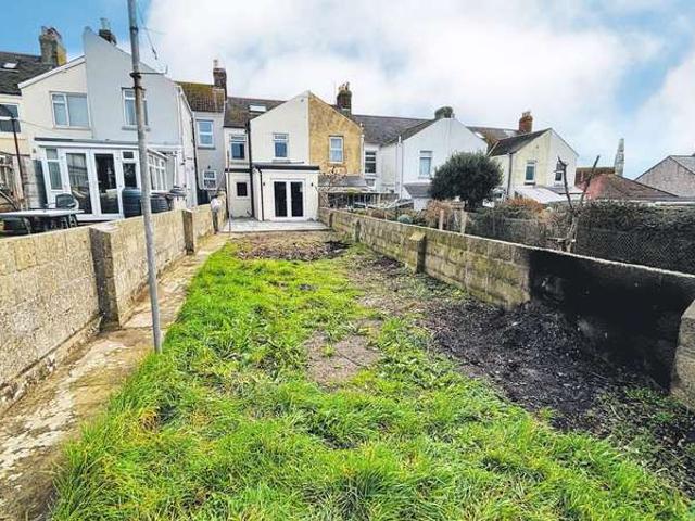 House for sale in Southwell, East Dorset