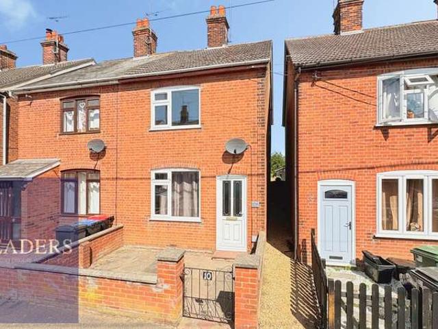 House for sale in Chipping Hill, Essex