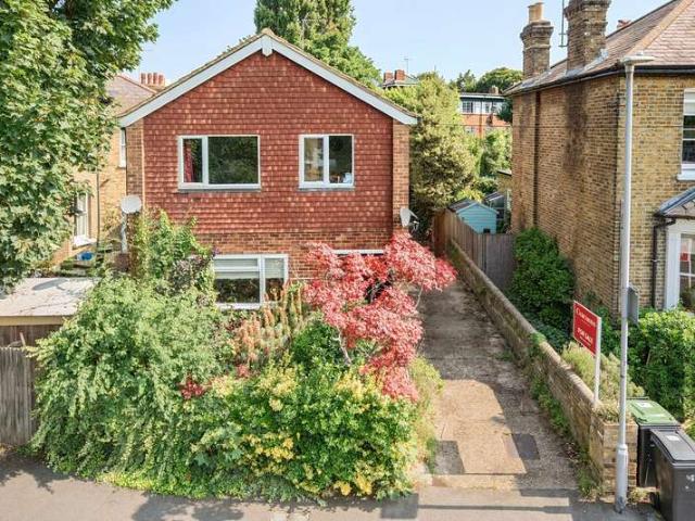 House for sale in Surbiton, Greater London