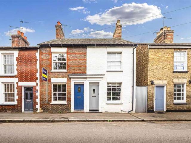 House for sale in Hall Park, Pouchen End