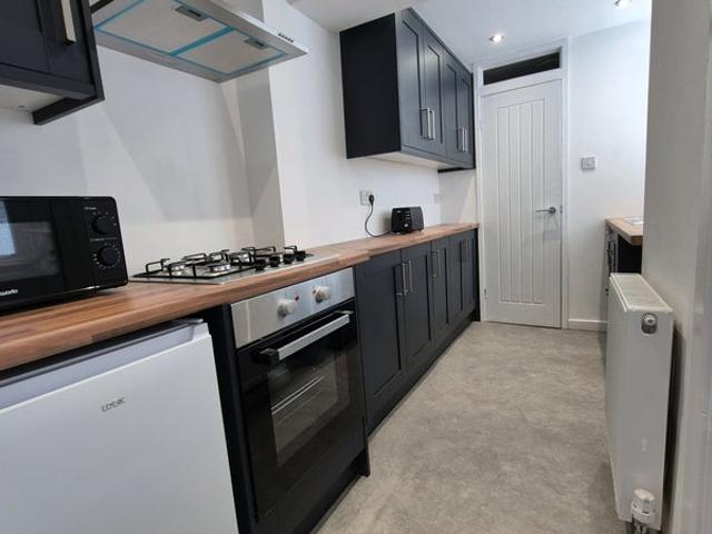 House for rent in Calderstones