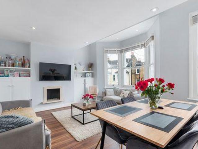 House for sale in Clapham Junction, Greater London