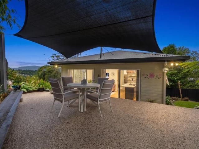 House for sale in Bayview Heights, Cairns