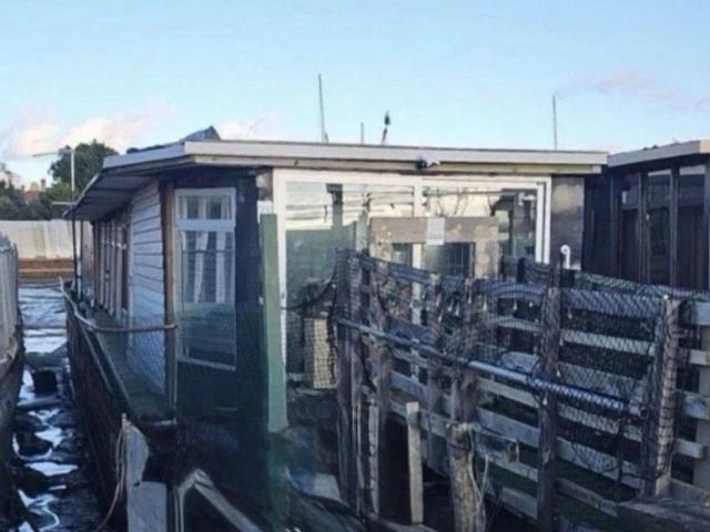 House for sale in Dale Hill, Essex