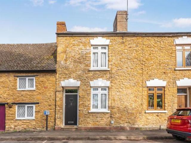House for sale in Evershot, Oxfordshire