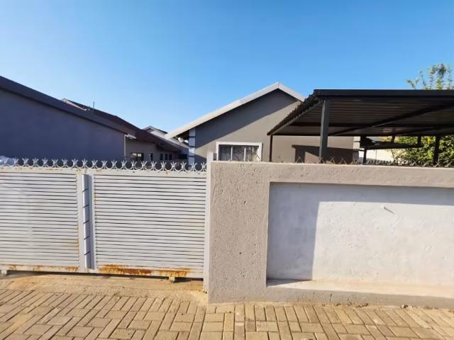 House for sale in Boitekong, Maluti-a-Phofung Local Municipality