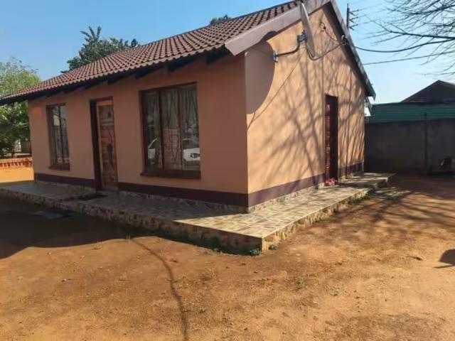 House for sale in Boitekong, Maluti-a-Phofung Local Municipality