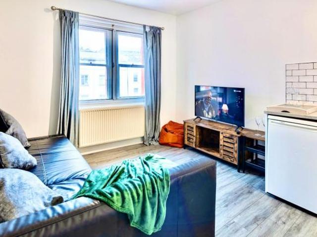 House for rent in City Centre, Feckenham