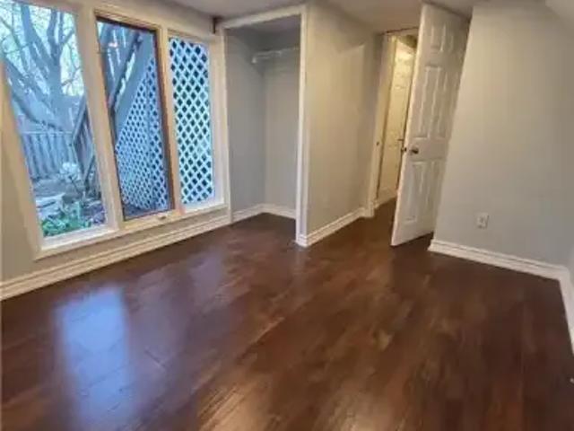 House for rent in Burlington, Ontario