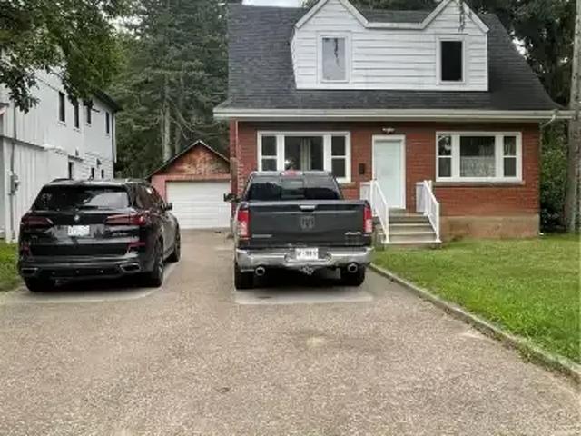 House for rent in Burlington, Ontario
