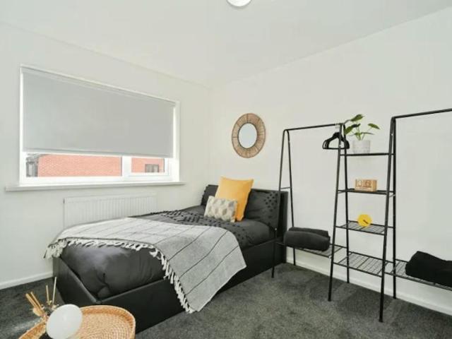 House for rent in Gigg, Bury