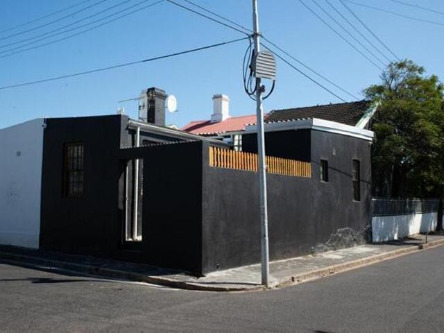 House for sale in Cape Town, Western Cape