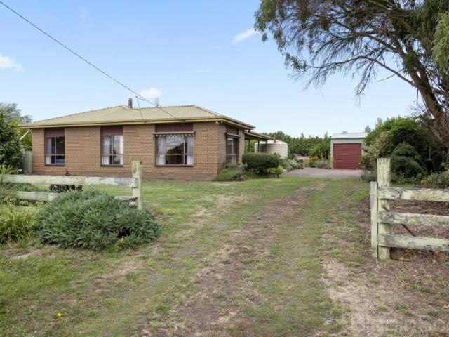 House for sale in Dean, Victoria