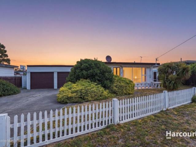 House for sale in Dodges Ferry, Sorell