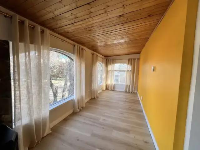 House for rent in Wedgewood, Alberta