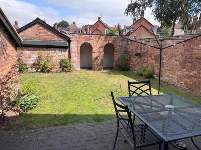 House for rent in Milverton, Green Close