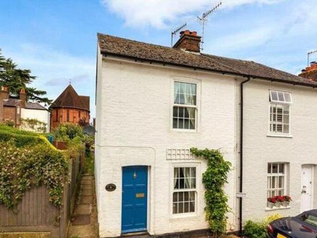 House for rent in Pouchen End, Hertfordshire