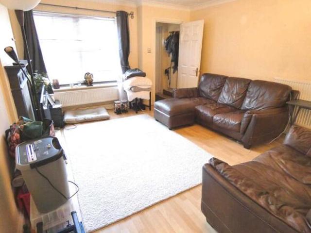House for rent in Cat Hill