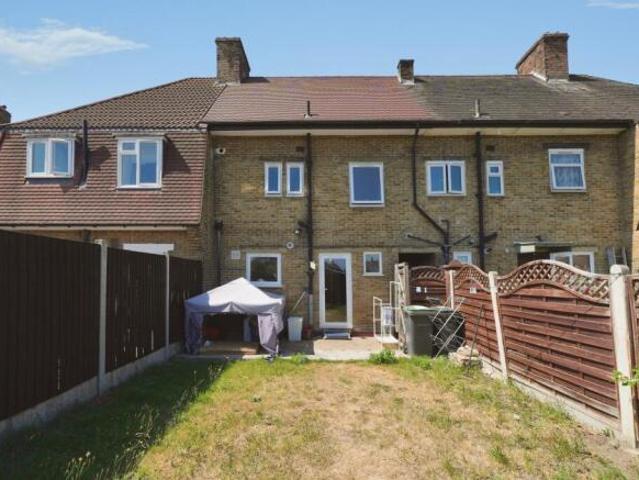 House for rent in Cat Hill, England