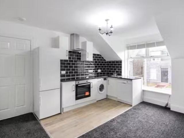 House for rent in London Borough of Croydon, Greater London