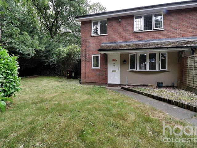 House for rent in Mile End, Fordham Heath