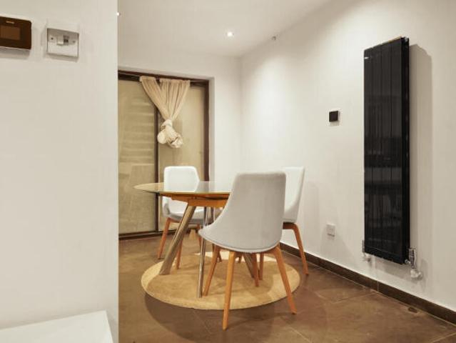House for rent in Silvertown, Greater London