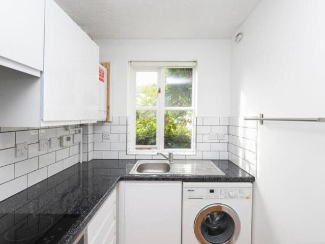House for rent in Cat Hill