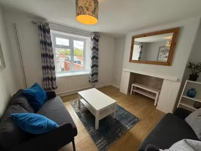 House for rent in Kingswood
