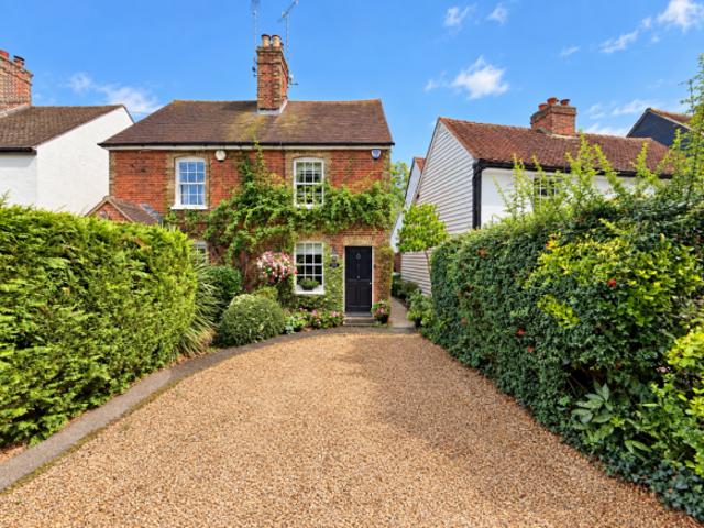 Cottage for rent in Hutton, Brentwood