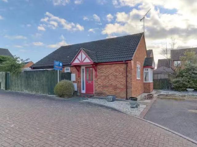 House for rent in London Borough of Ealing, Greater London