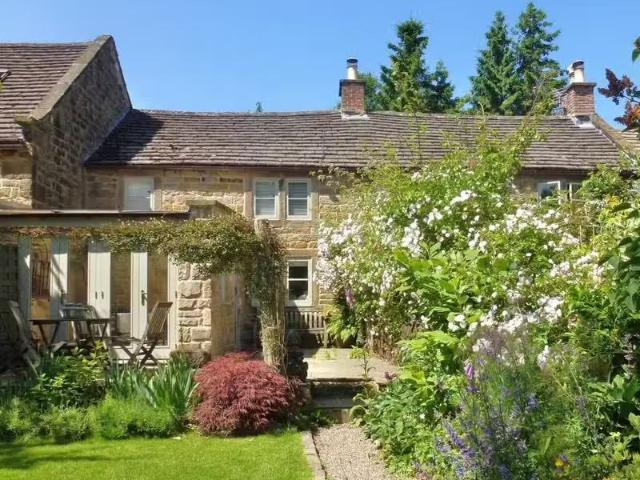 House for rent in Chelmondiston, Suffolk