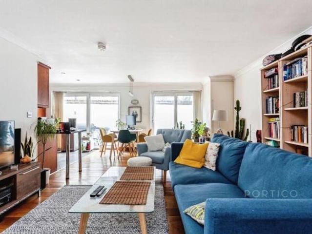 House for rent in Cat Hill