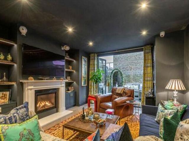 House for sale in Lyons, Greater London
