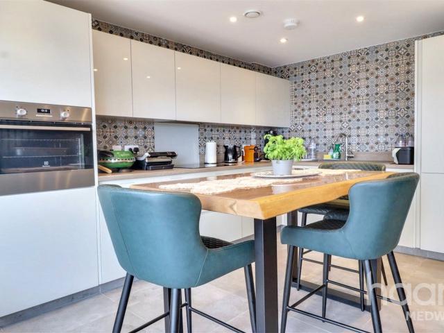 House for rent in St. Marys Island, Gillingham