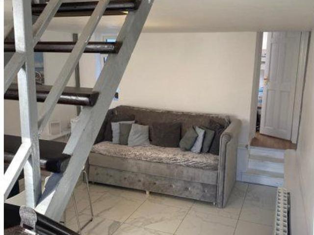 Apartment to rent in Bluebell, North Tipperary