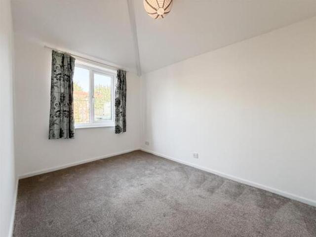House for rent in Golden Valley, Gloucestershire