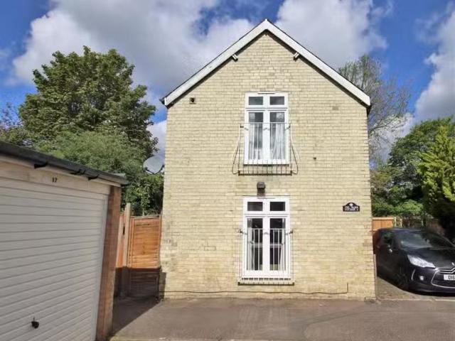 House for rent in Perryfields, West Sussex