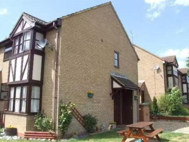 House for rent in Pouchen End, Hertfordshire