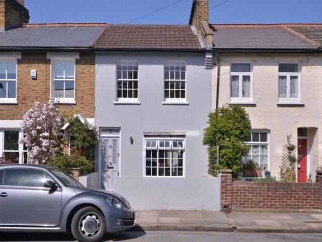 House for rent in Barnes, Greater London