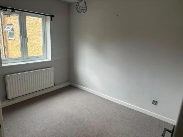 House for rent in Cat Hill