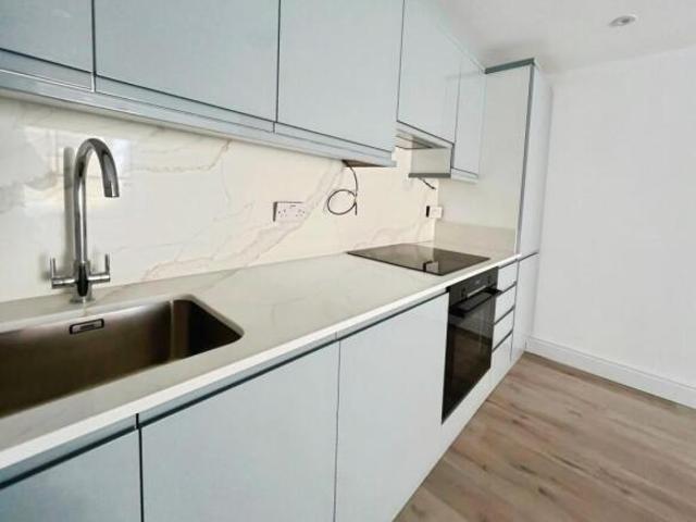 House for rent in Brentford End, Greater London