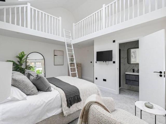 House for sale in South Kensington, Greater London