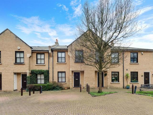 House for sale in Gospel Oak, Greater London