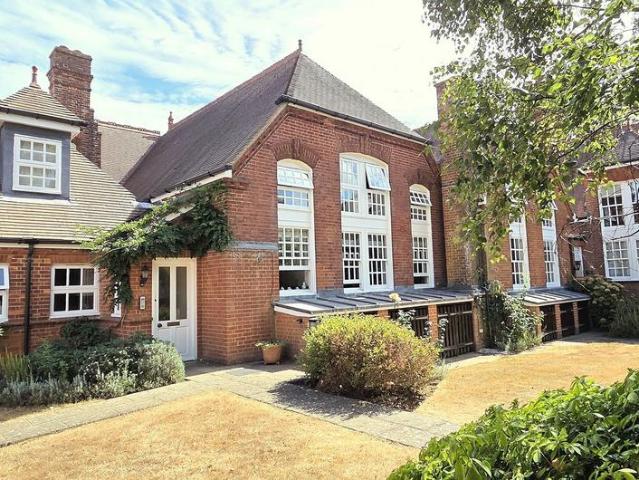 House for sale in Walstead, Perryfields