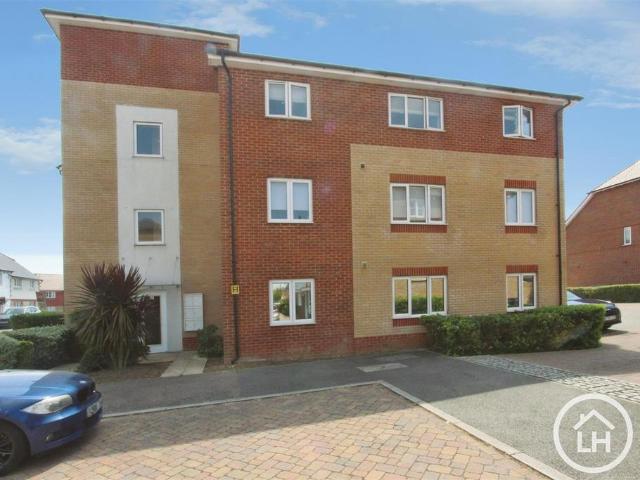 House for sale in Oad Street, Kent